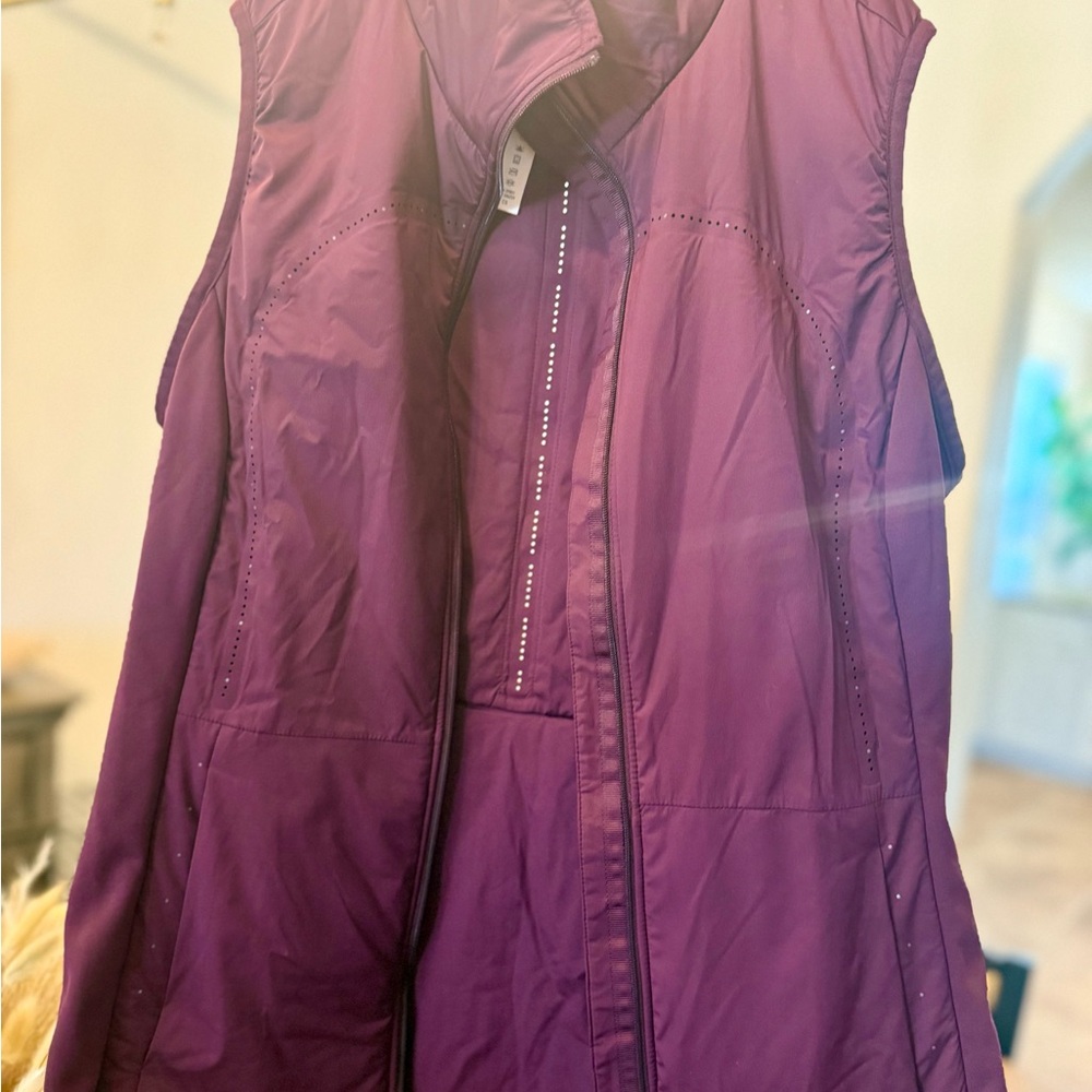 Lululemon running vest
